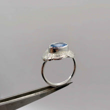 Load image into Gallery viewer, Blue Zircon Daisy Ring (O)