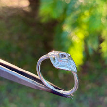 Load image into Gallery viewer, White Tea Topaz Tile Ring (R)