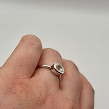 Load image into Gallery viewer, White Topaz Ring (N)