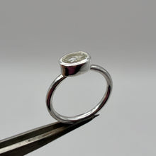 Load image into Gallery viewer, White Topaz Ring (N)