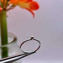 Load image into Gallery viewer, Dot Ring (I)