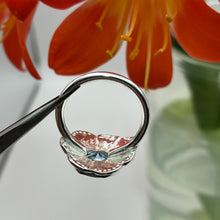 Load image into Gallery viewer, Blue Zircon Daisy Ring (O)