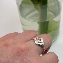 Load image into Gallery viewer, White Tea Topaz Tile Ring (R)