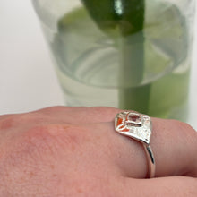 Load image into Gallery viewer, White Tea Topaz Tile Ring (R)