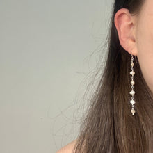 Load image into Gallery viewer, Cloud Pearl Earrings