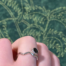 Load image into Gallery viewer, Wavy Bottle Green Tourmaline Ring (O)