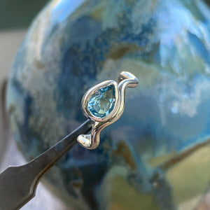 Wavy Sky Blue Topaz Ring (M / 6)