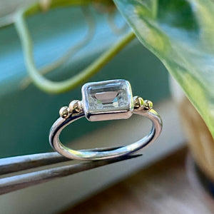 White Topaz Ring (Q / 8)