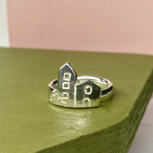 Next To Each Other House Ring (N)