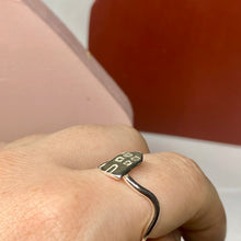 Load image into Gallery viewer, River House Ring (O)