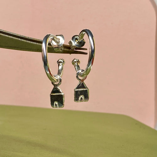 'Feel At Home Here' Hoops