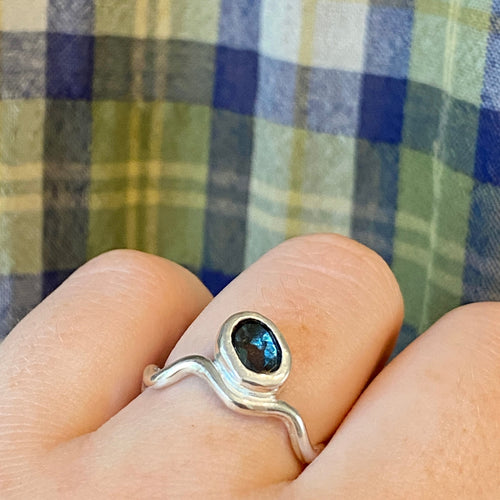 Wavy London Blue Topaz Ring (Q / 8)