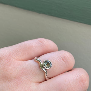 Wavy Tourmaline Ring (N / 6.5)