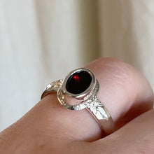 Load image into Gallery viewer, Garnet Ring (N / 6 1/2)