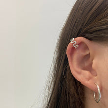 Load image into Gallery viewer, Squiggle Ear Cuff